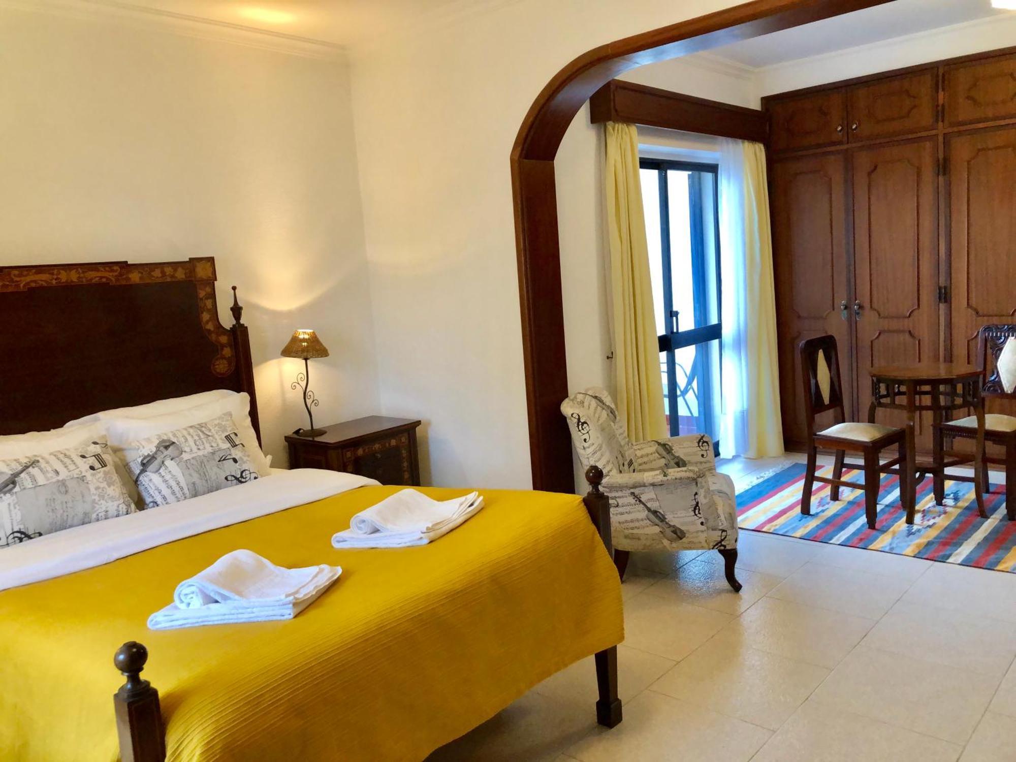 Bed and Breakfast Manelisa Cascaes Habitación foto